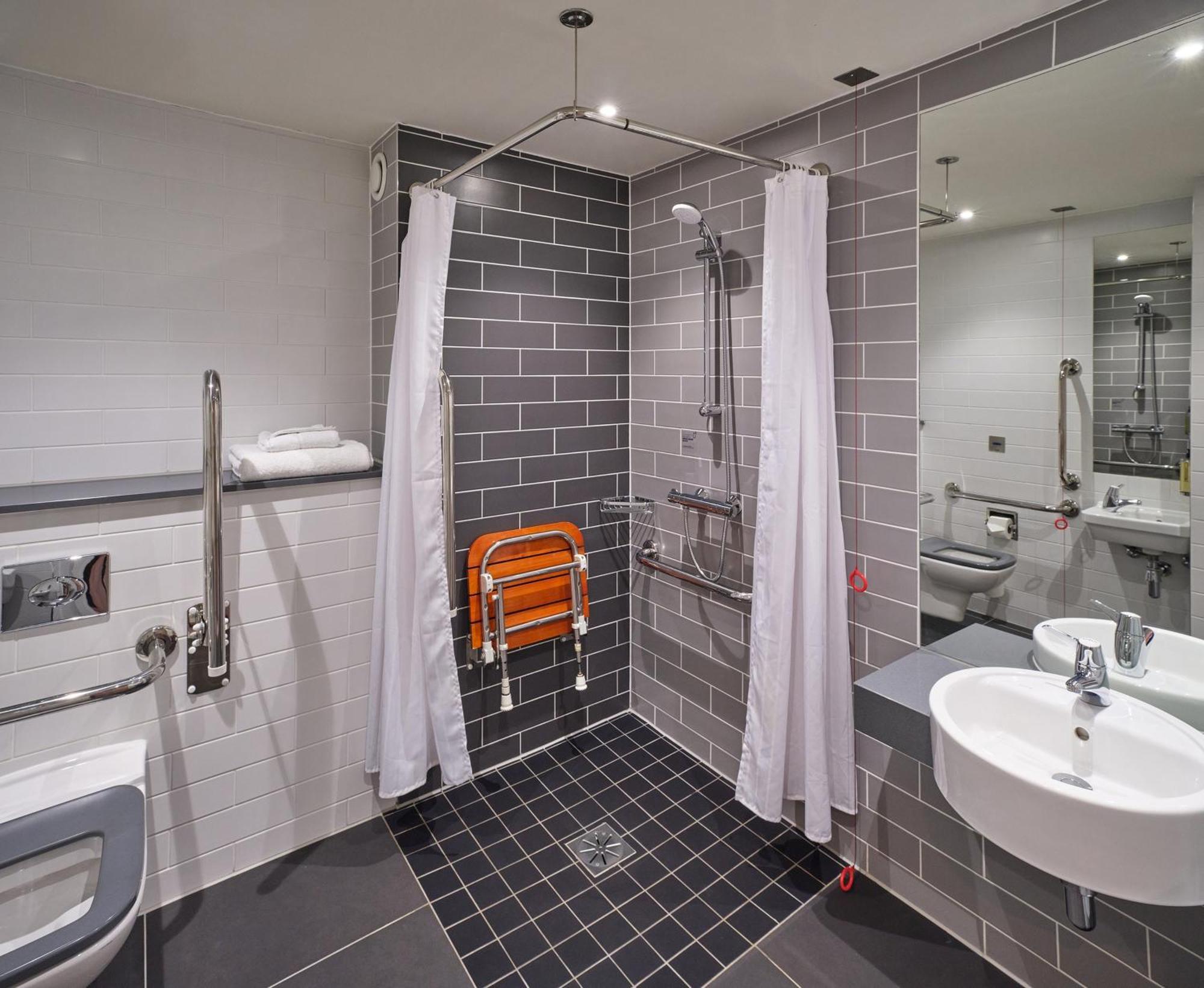 Standard Double Room Hot Accessible