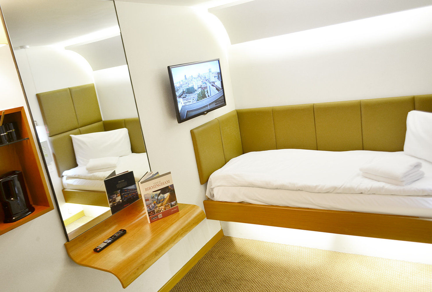 Cosy Double Room No Window