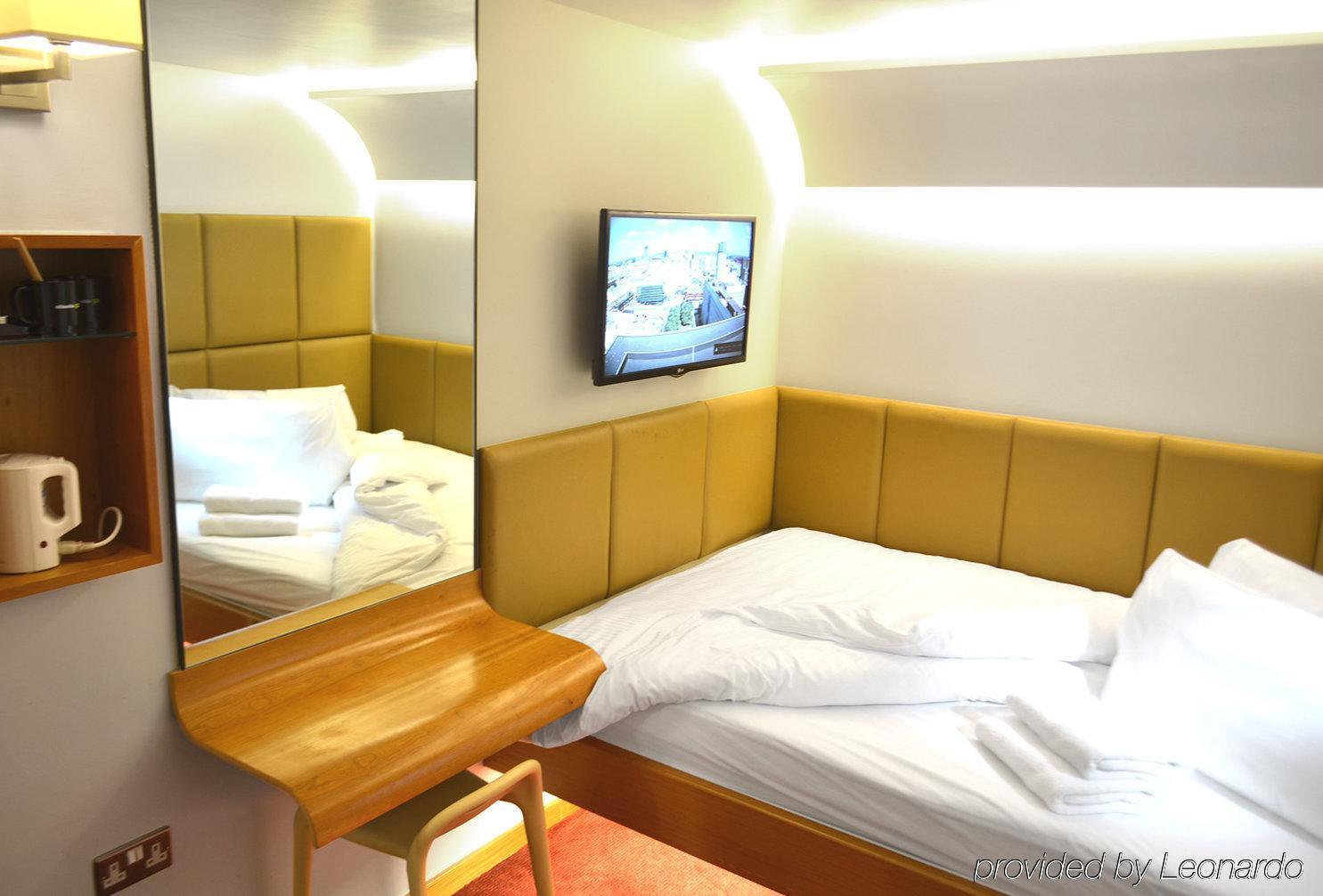 Cosy Double Room No Window