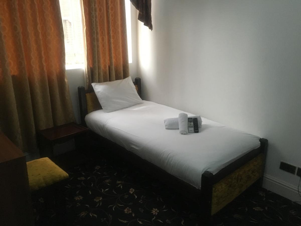 Deluxe Single Room