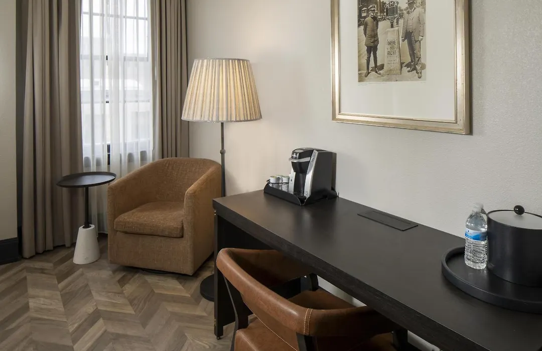 Hampton Inn & Suites Birmingham-Downtown-Tutwiler-1